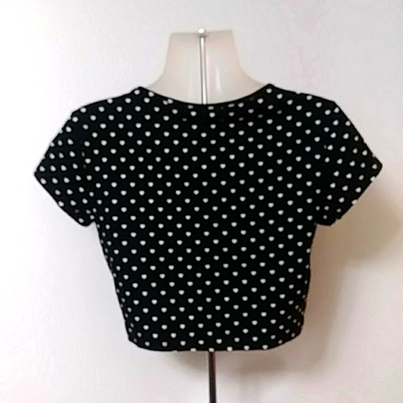 Tie Front Crop Top - Picture 2 of 2